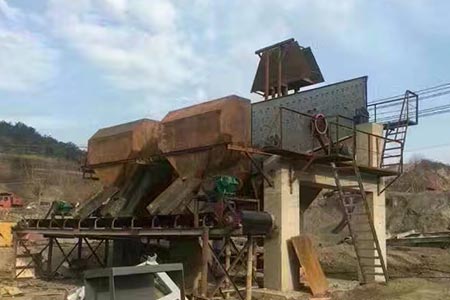 商丘永城酂阳实木床回收 高价回收大型货架 